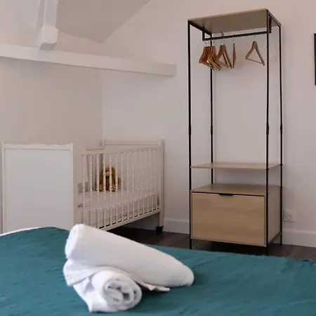 Le Loft Des Artistes - Repas & Vins Possibles Sur Demande Apartamento Sainte-Savine Exterior foto